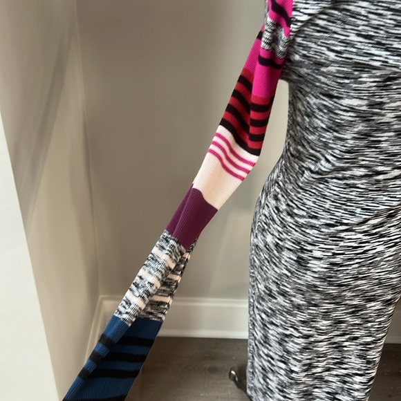 Trina Turk Dress NEW WITH TAGS!!! - Picture 5 of 6